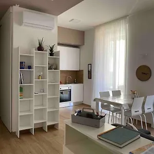 camar-110.hotelitalianriviera.com/